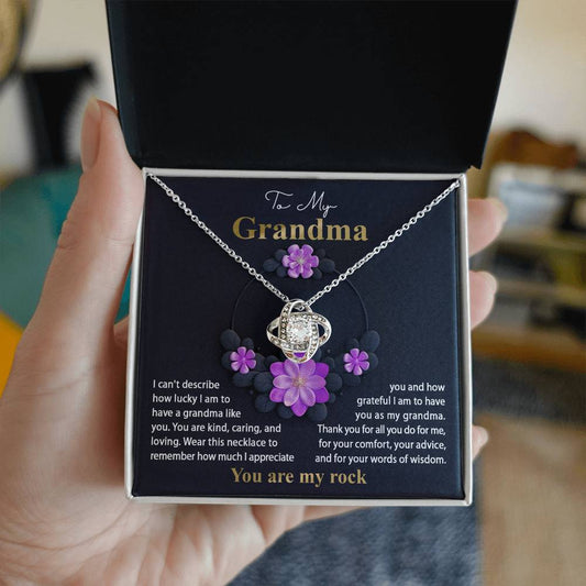 To My Grandma - I Am Lucky To Have A Grandma Like You - Love Knot Necklace